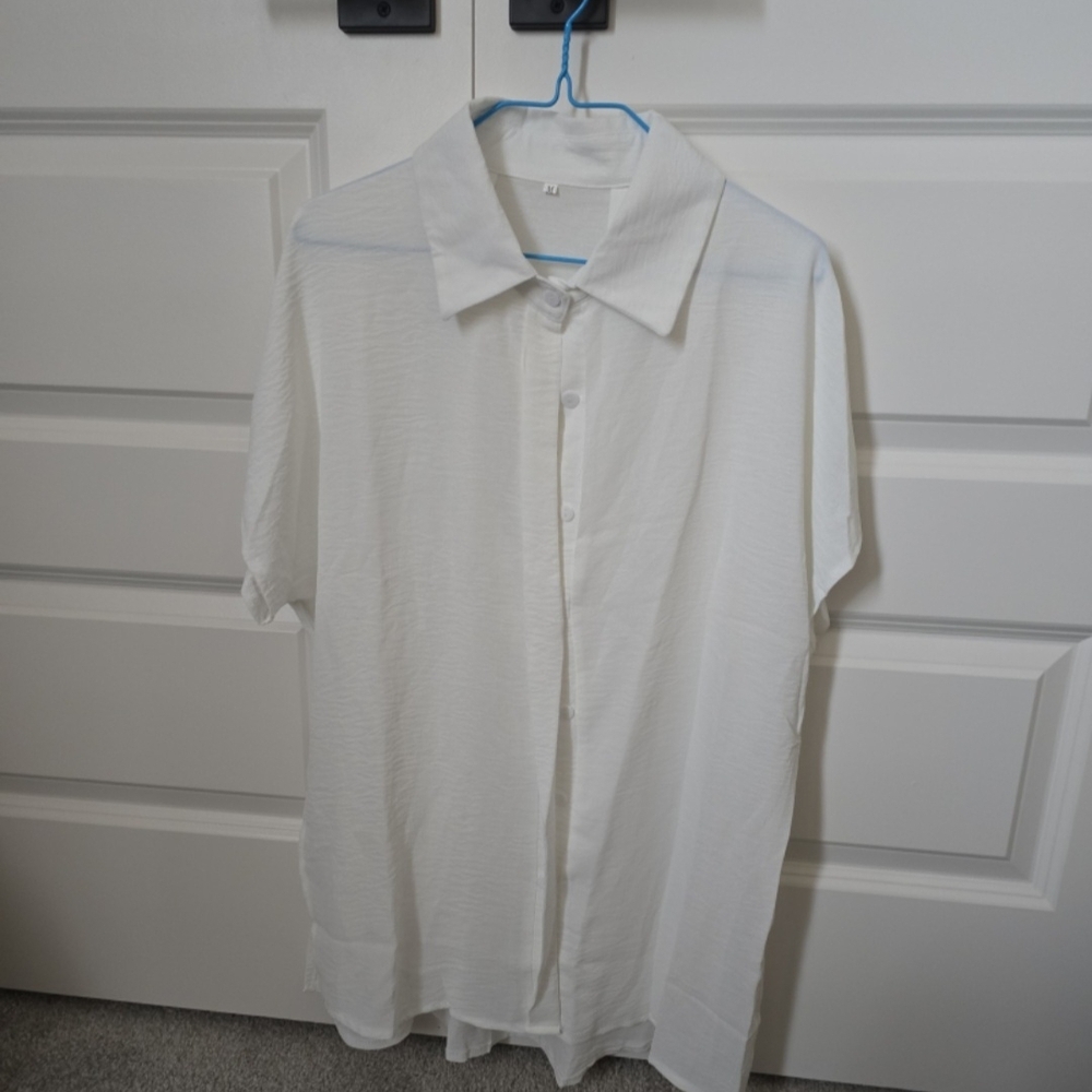 Medium White Short-Sleeve Top